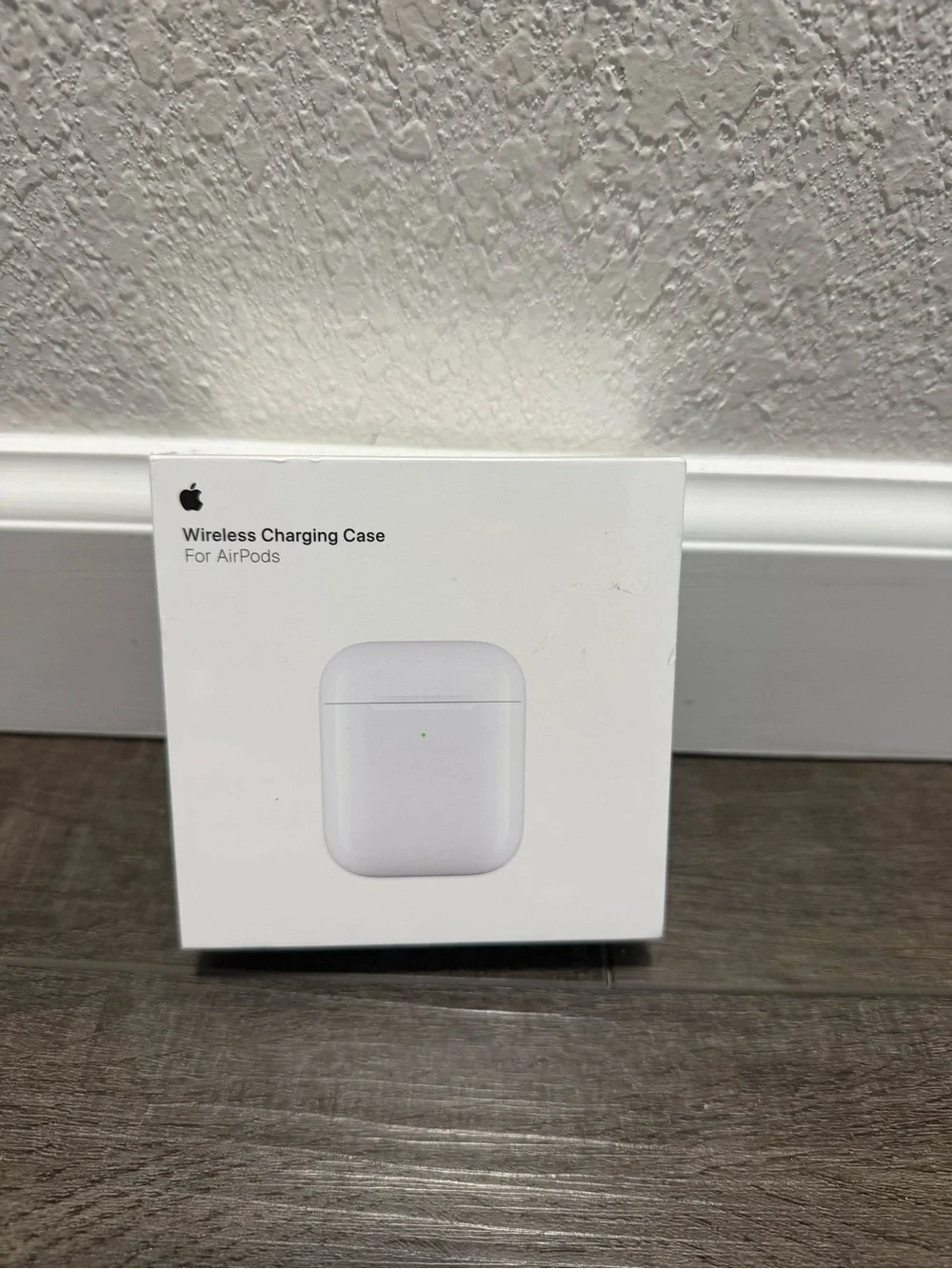 SEALED Apple Wireless Charging Case A1938 for AirPods 1st & 2nd Gen - White New